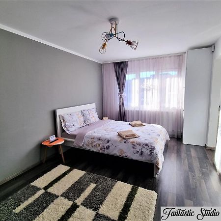 ~Fantastic Studio Petroșani~ Apartment Exterior foto